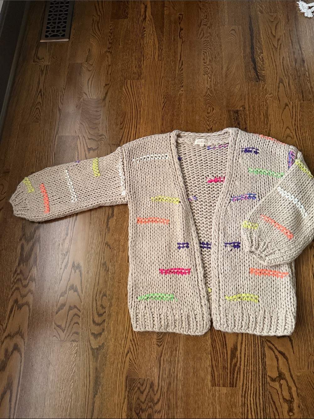 Listicle oatmeal cardigan with balloon sleeves medium - Picture 8 of 13